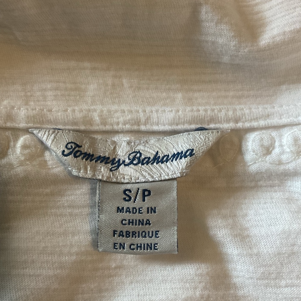 🌱Tommy Bahama white Monochrome detailed 3/4 sleeve Blouse - Picture 3 of 6
